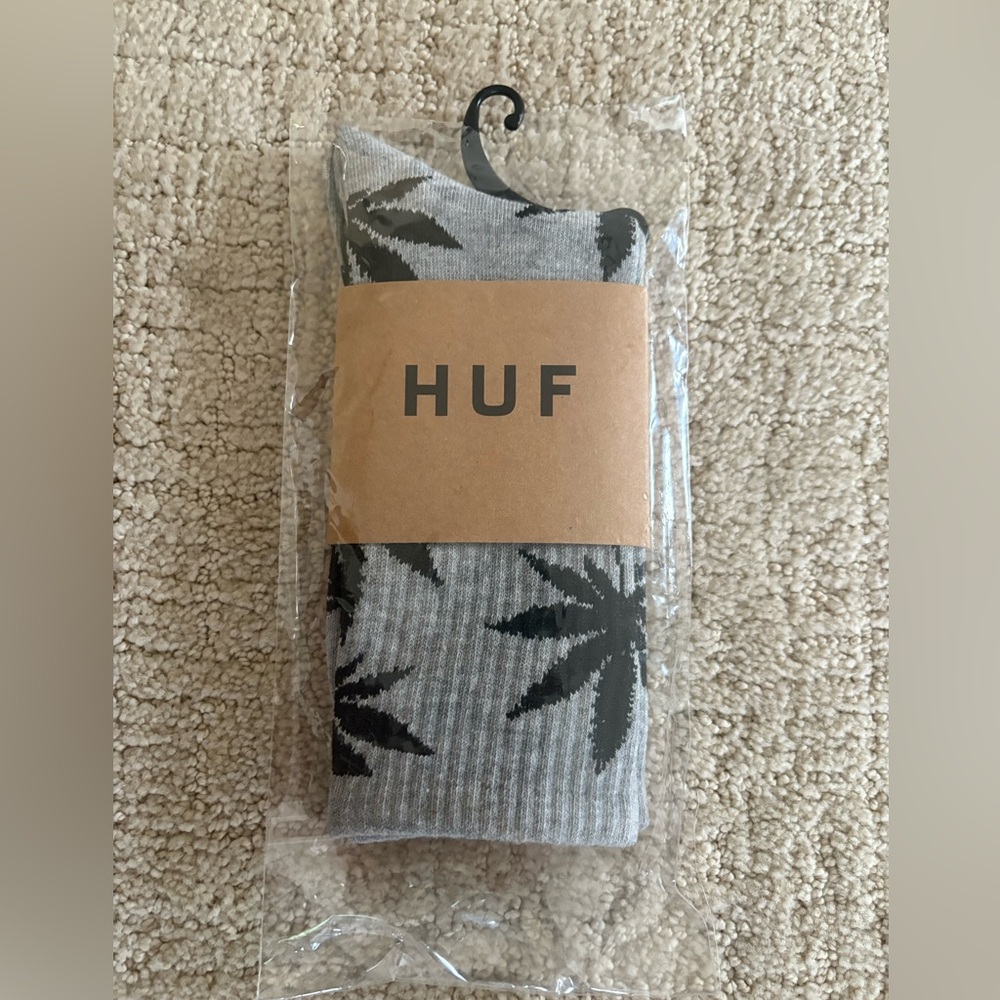 HUF Heather Gray Socks with Black Leaf Design